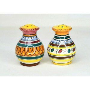 Vintage Festive Urn Shaped Salt & Pepper Shakers